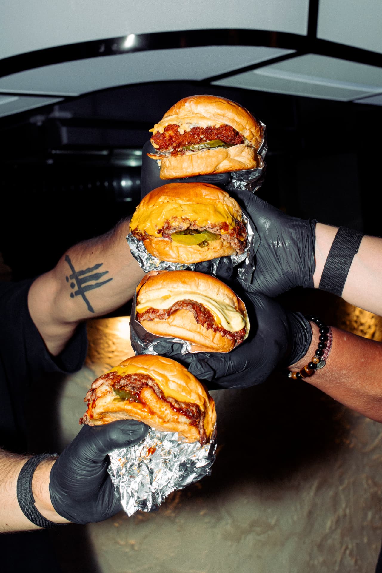 Double smash burger con queso derretido